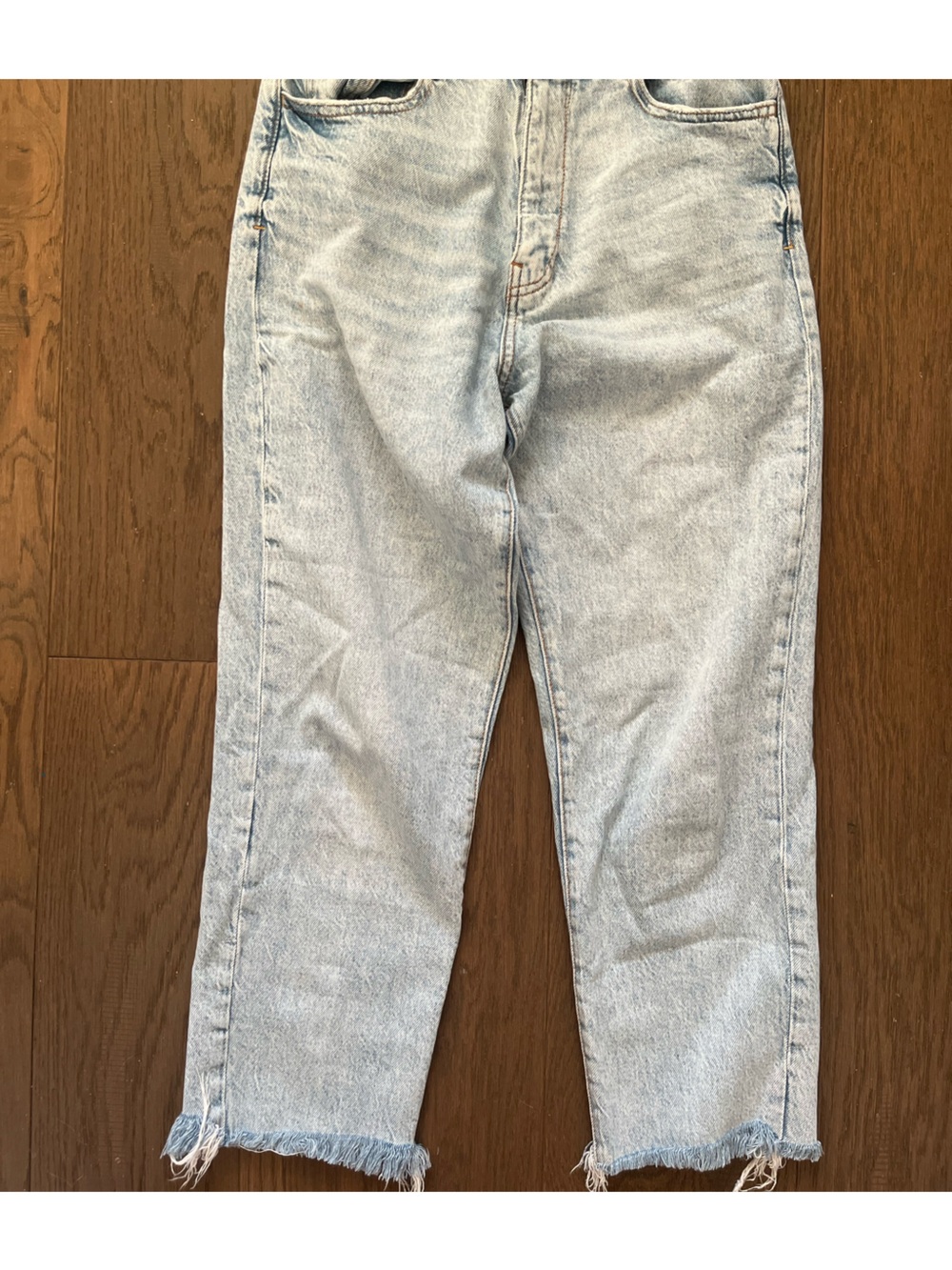 Zara women’s Light Blue Straight cropped jeans size 6